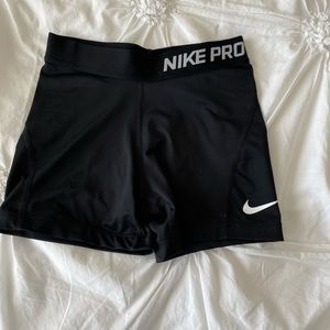 Black Nike Pros